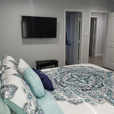 Home Away From Home Unit B Houston Bagian luar foto