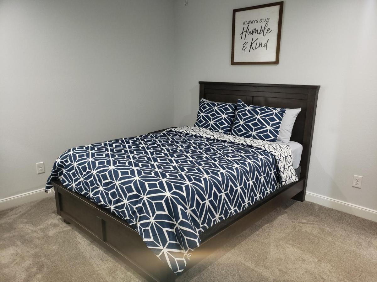 Home Away From Home Unit B Houston Bagian luar foto